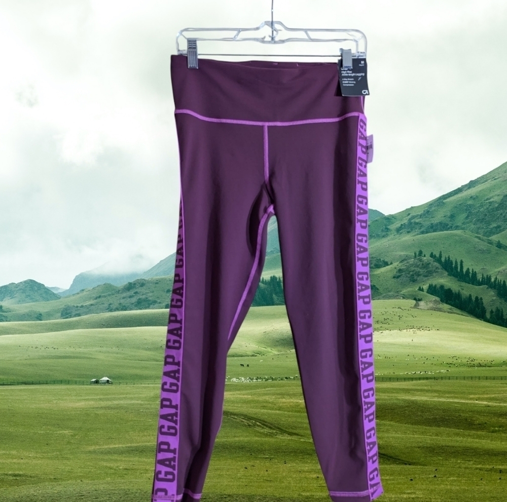 🤩 NWT Gap Factory Purple Leggings with Side Logo Size Medium - Picture 3 of 9